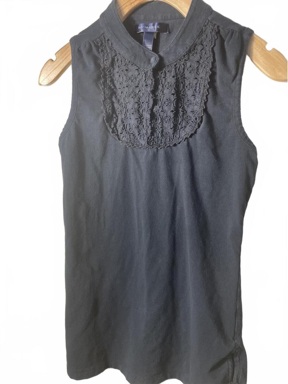 Banana Republic Sleeveless Lace Bib Blouse Top Size XS Black Mock Neck Boho